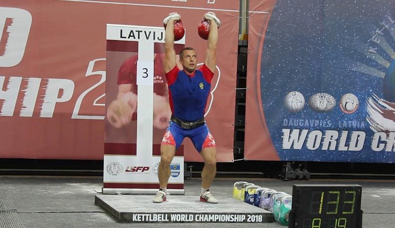  Калужане добыли «золото» на чемпионате Европы по гиревому спорту