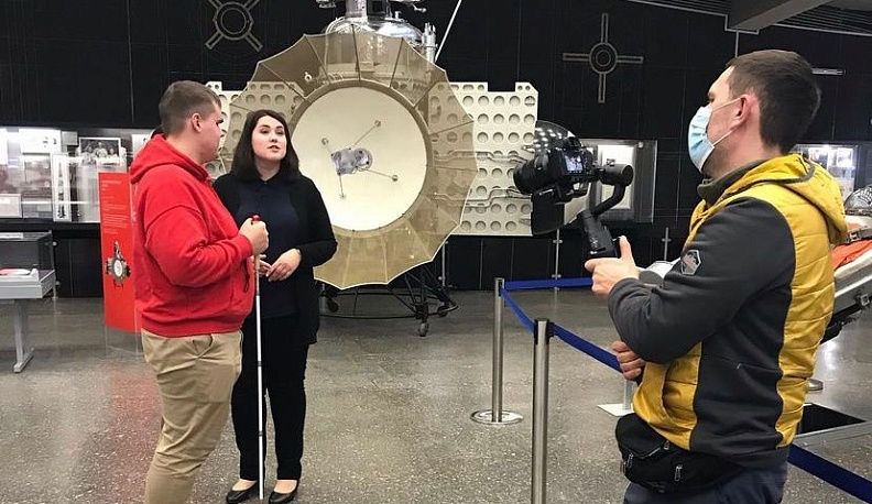 Слепой путешественник приехал снимать своё тревел-шоу в Калугу