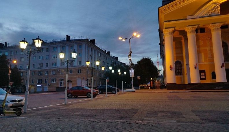 В Калуге хотят снести ресторан быстрого питания на Театральной площади 