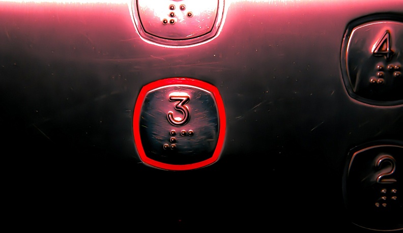 В Калуге фонд капремонта заменит лифты в девяти многоквартирных домах