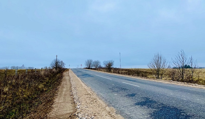 В Бабынинском районе заканчивают ремонт дороги