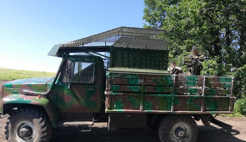 Медынский электротехнический завод не сбавляет темпы помощи фронту