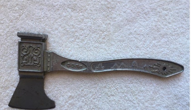 В Сухиничах мужчина ударил неприятеля топориком