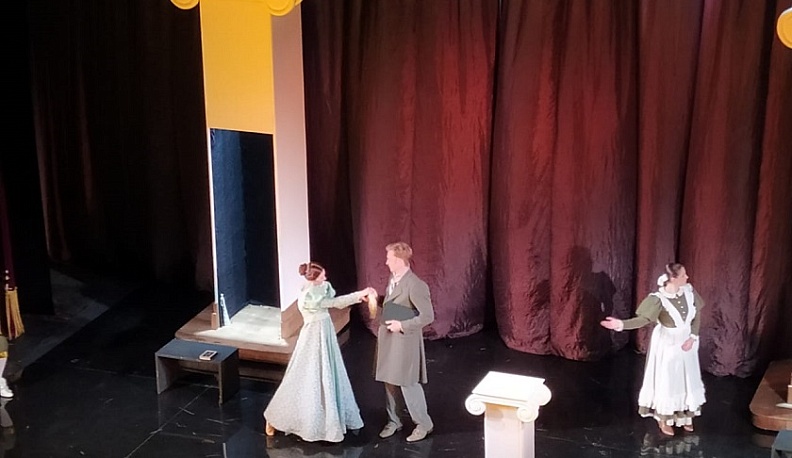 Калужский драмтеатр открыл 245 театральный сезон