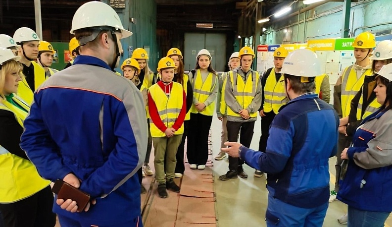 На четырех предприятиях Калужской области прошел Единый день открытых дверей