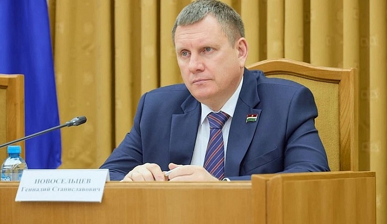 Геннадий Новосельцев поздравил калужан с Днём мирного использования ядерной энергии