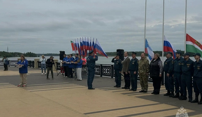 На берегу Людиновского водохранилища стартовали ежегодные соревнования «Школа безопасности»