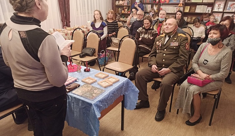 В Калуге состоялся поэтический вечер для детей-сирот и молодых семей