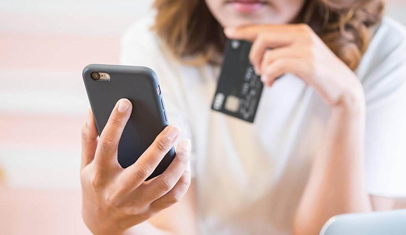 В Калуге лже-банкиры похитили у женщины 280 тысяч рублей