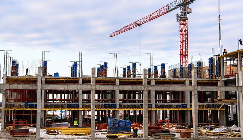 Строительство новой школы в Калуге завершится в начале следующего года