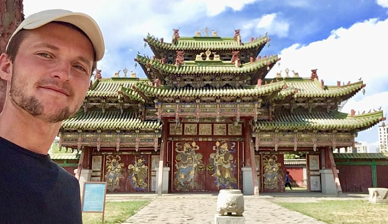 Дворец Богдыхана - самый востребованный и посещаемый памятник истории в Монголии. Он находится в столице государства - Улан-Баторе. Многие считают, что Богдыхан – имя. Нет, это титул, который могли иметь только китайские императоры. Дворец был построен сп