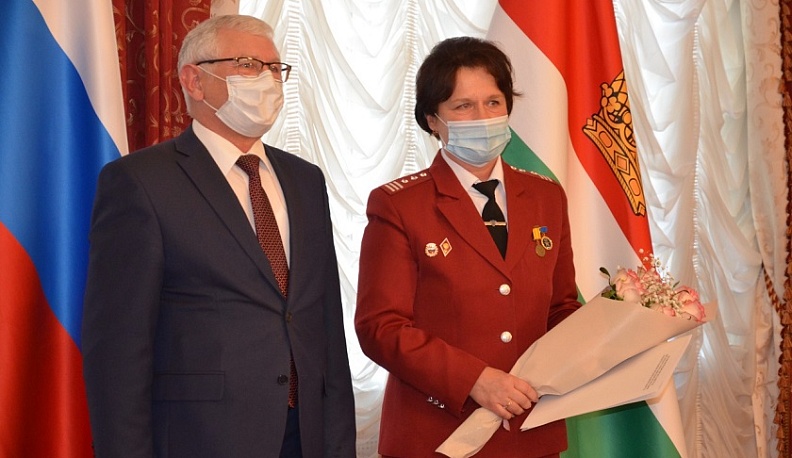 45 калужан получили государственные и областные награды