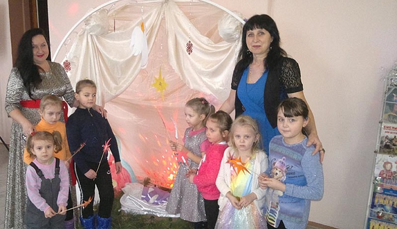 Сотрудники сельской библиотеки призывают вакцинироваться и получить QR-код