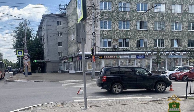 В центре Калуги сбили двух пешеходов