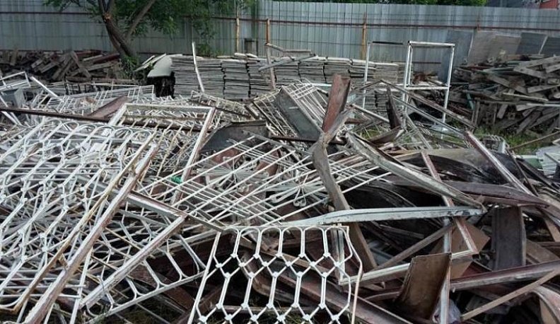 В Боровском районе полицейские задержали похитителей металла