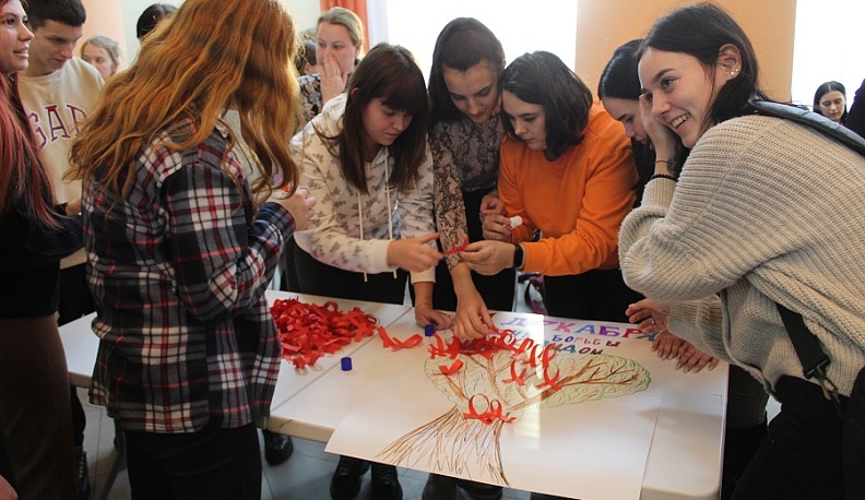 В Мещовске прошла акция «Молодежь против СПИДа»