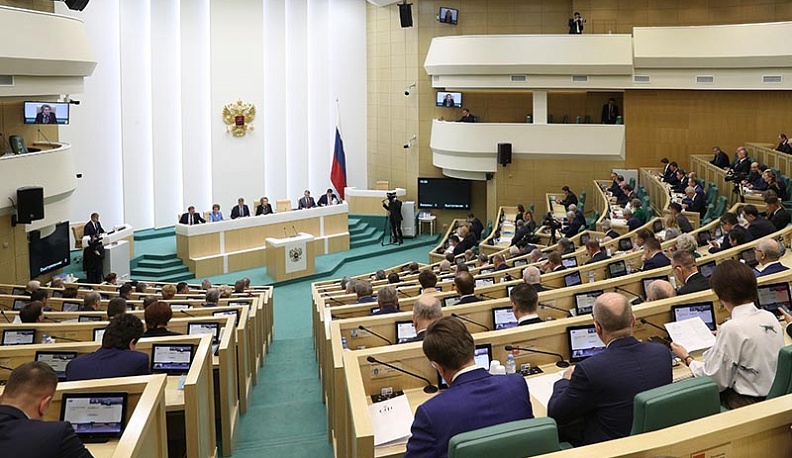 Анатолий Артамонов выступил против отмены ввозных таможенных пошлин на импортную свинину и говядину 