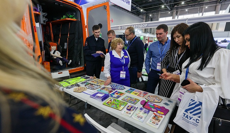 Калужская область представила свой стенд на международной выставке «Дорога-2022»