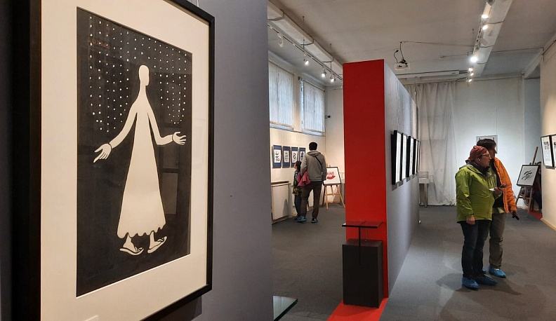 В Тарусе открылась выставка «Графика. Объекты»