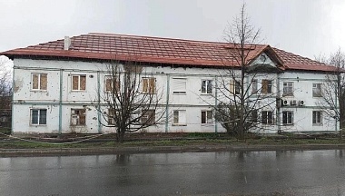 Калужские строители активно обновляют пять домов в Первомайске