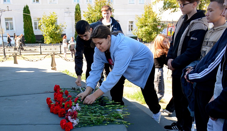 В Малоярославце прошёл торжественный митинг