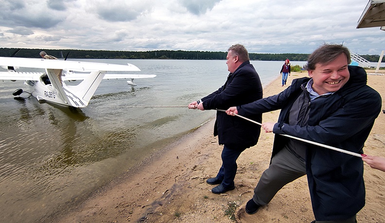 В Калуге на водохранилище сел самолёт-амфибия