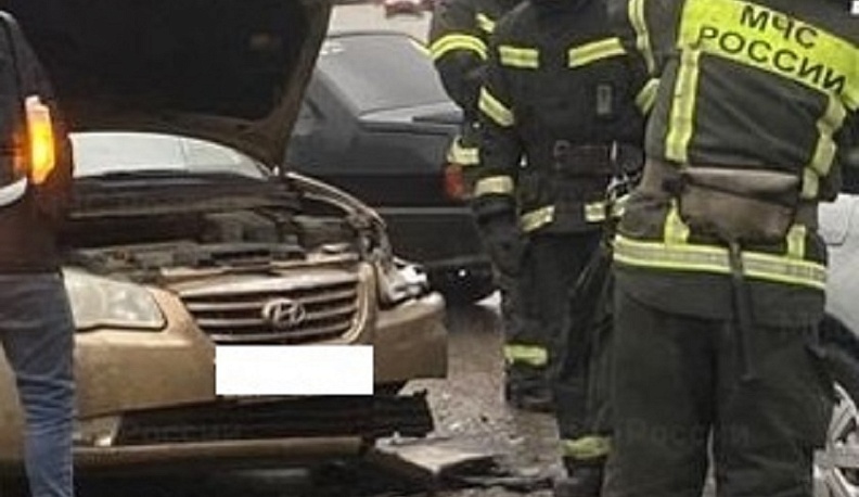 В Калуге человек пострадал при столкновении двух автомобилей