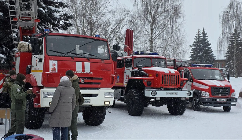 В селе Перемышль состоялся Чемпионат Офицерской Хоккейной Лиги