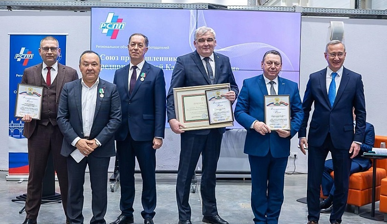 Владислав Шапша обсудил подготовку кадров для промышленности