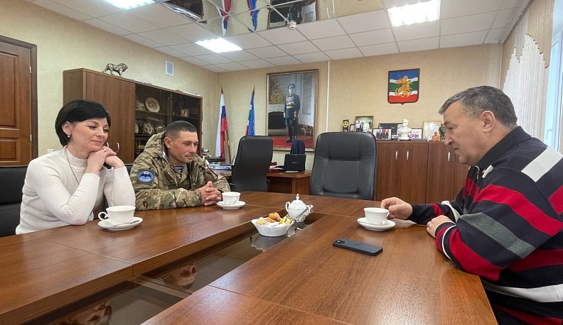 В Жуковском районе встретились с участником СВО