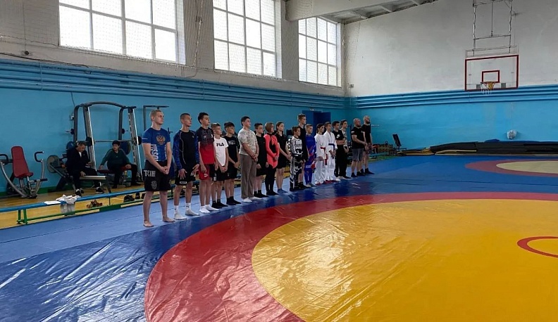 В Людинове для юных борцов провели мастер-класс по рукопашному бою