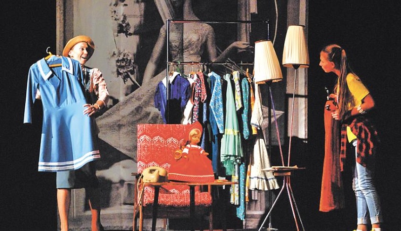 Театр юного зрителя представил две премьеры сезона