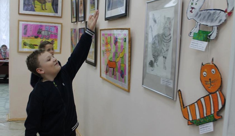 В Тарусе открылась выставка «Мартовский кот»