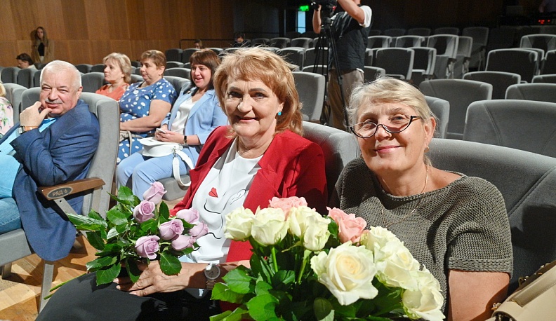 В Калуге наградили лучших работников сферы торговли 