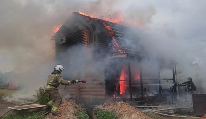 В Калужской области в пожаре бани погиб мужчина