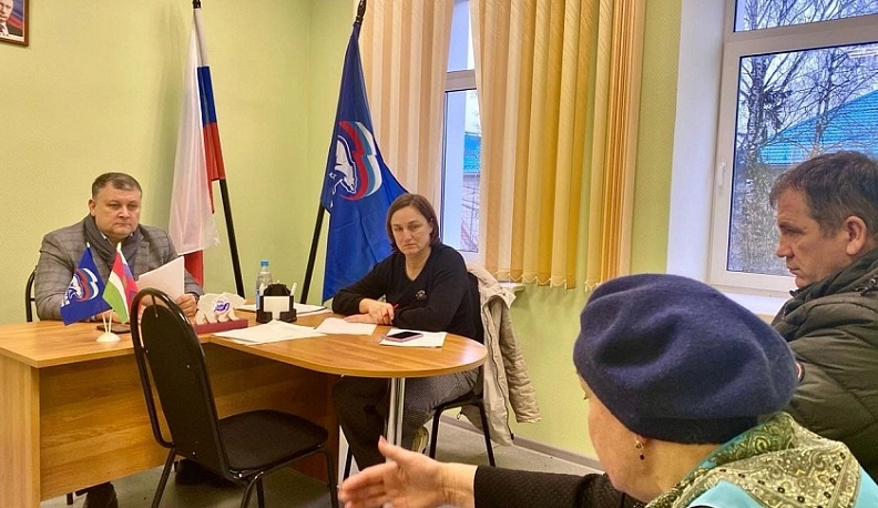 Жителям поселка Ферзиково помогут привести в порядок поврежденное жилье