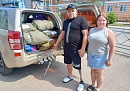 Потерявший ногу ветеран СВО возит гуманитарную помощь однополчанам Потерявший ногу ветеран СВО возит гуманитарную помощь однополчанам