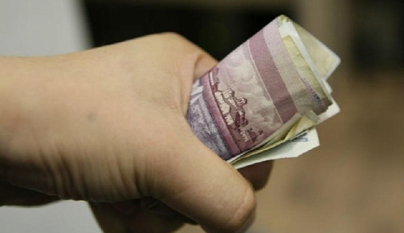 В Жукове коммивояжёр ограбил старика 