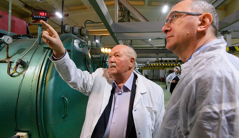 Владислав Шапша посетил предприятия Боровского района