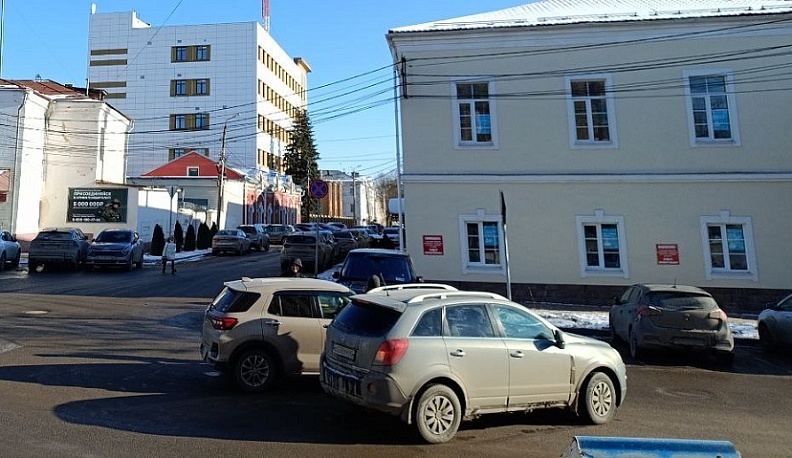 В Калуге столкнулись «Опель» и «Тойота»