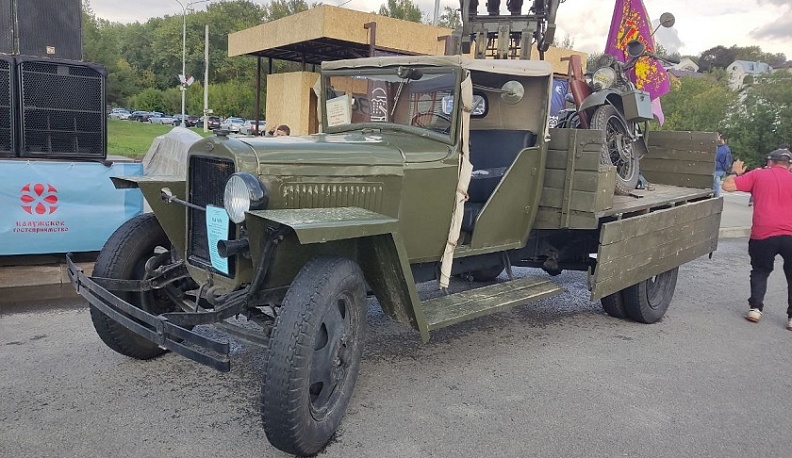 В Калуге прошла выставка ретро-автомобилей