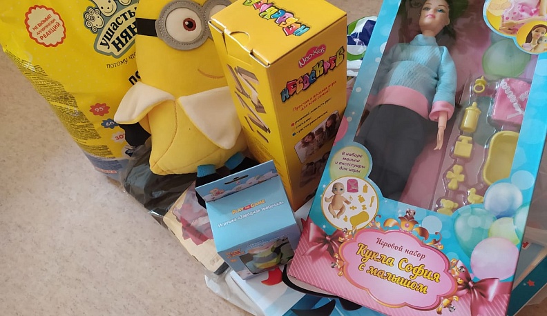 Сотрудники Издательского дома «Калужские губернские ведомости» передали гуманитарную помощь беженцам