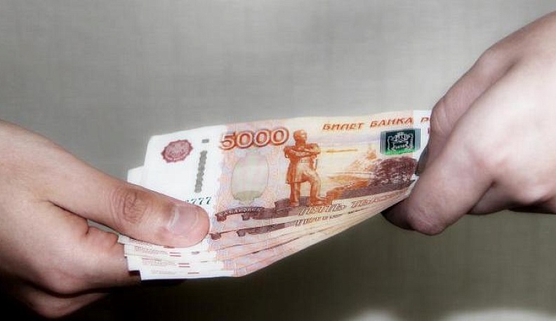 Владелица "резиновой квартиры" пыталась подкупить полицейского