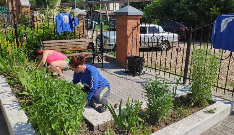 В Людинове волонтеры навели порядок на воинских захоронениях