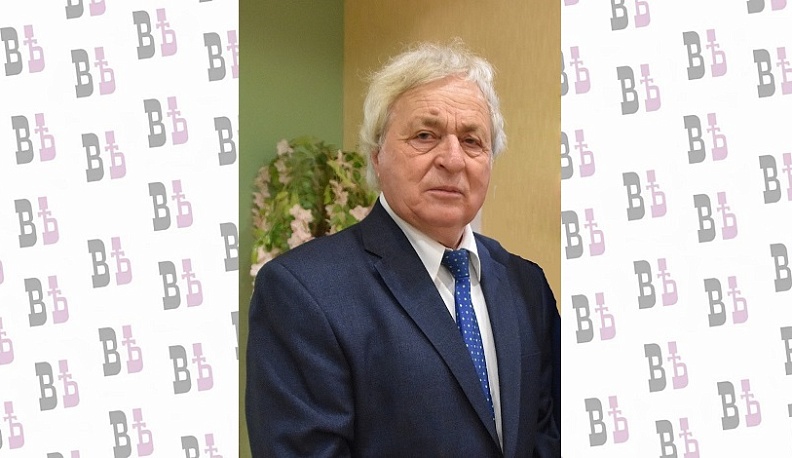 В Людинове поблагодарили за труд главного редактора районной газеты Ивана Пронина