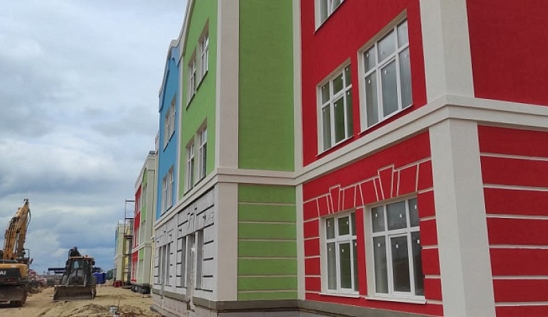 В калужском микрорайоне Кошелев строительство детсада завершится в этом году