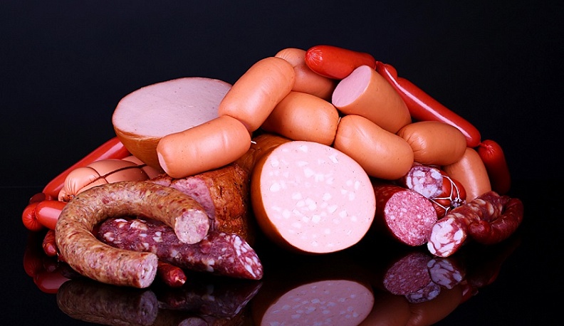 В Калуге копченая колбаса подорожала, а вареная — подешевела 
