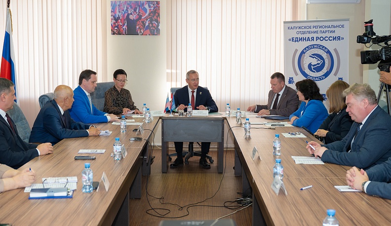 Владислав Шапша поделился итогами президиума политсовета регионального отделения «Единой России»