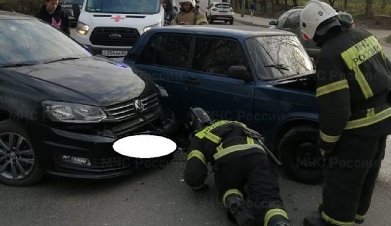 В Калуге в столкновении «Жигулей» с иномаркой пострадал человек