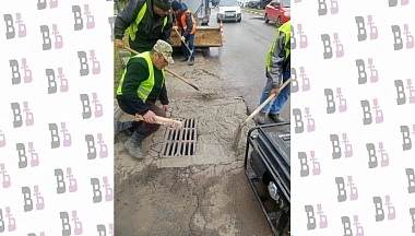 В Обнинске по просьбе жителя заделали яму возле решетки ливневки